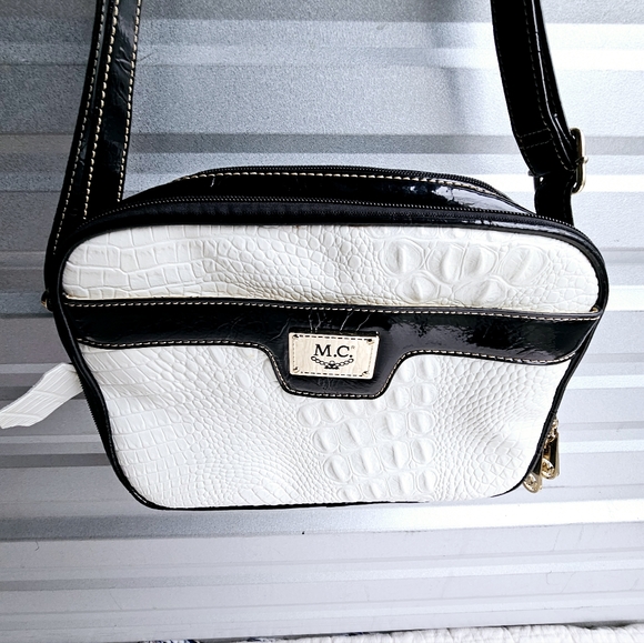 M.C. Marc Chantal Black and White/Cream Croc Alligator Crossbody - Picture 2 of 7